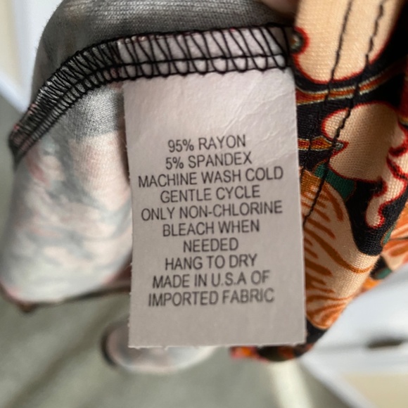 Salaam floral Lexi dress - Picture 4 of 4